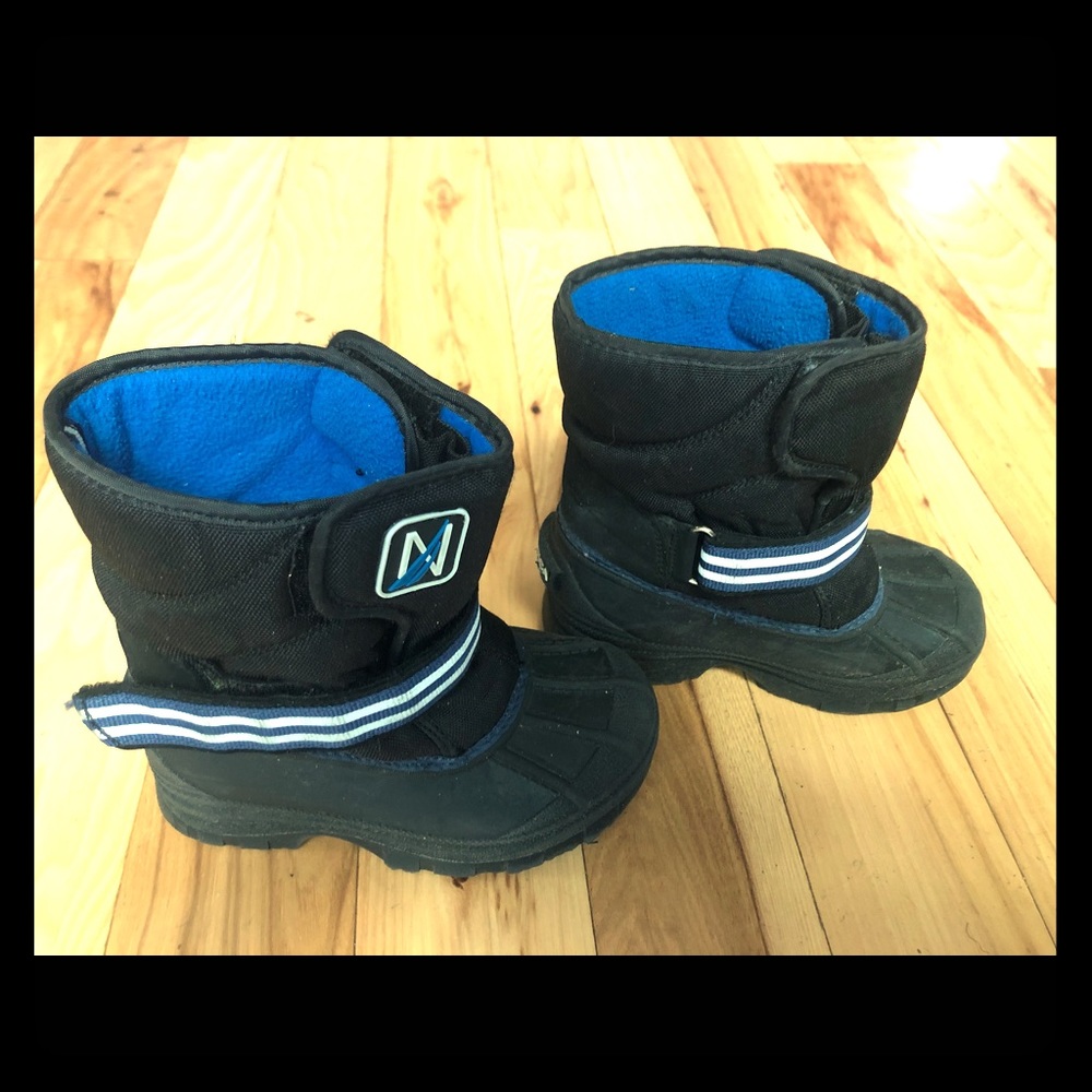 Nautica snow boots! size 10 toddler